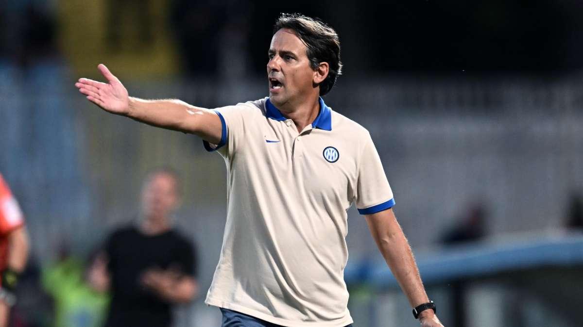 Gazzetta: "Vertice con Simone. Sul piatto un difensore"