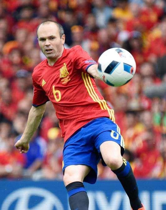 EURO 2016 le pagelle di Spagna- Repubblica Ceca. Iniesta sontuoso, al Repubblica Ceca, pensa solo a difendersi