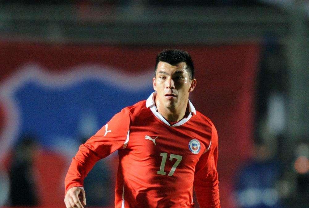 Napoli, cresce l'interesse per Medel