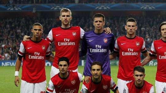 Bayern Monaco, Mertesacker obiettivo numero uno per la difesa