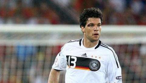 Ballack: "Il Bayern è favorito, ma il Chelsea..."