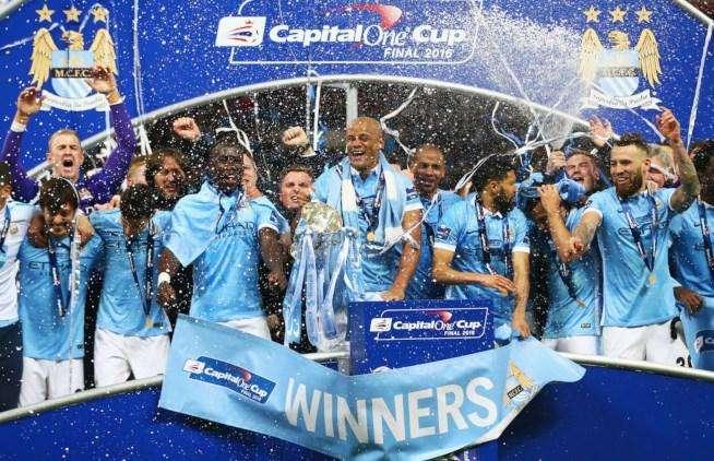 Premier League: il Leicester non sbaglia, il Tottenham tiene il passo. Cade l'Arsenal, prima coppa al City