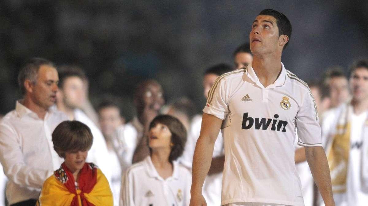 Real Madrid, Mourinho consola Ronaldo