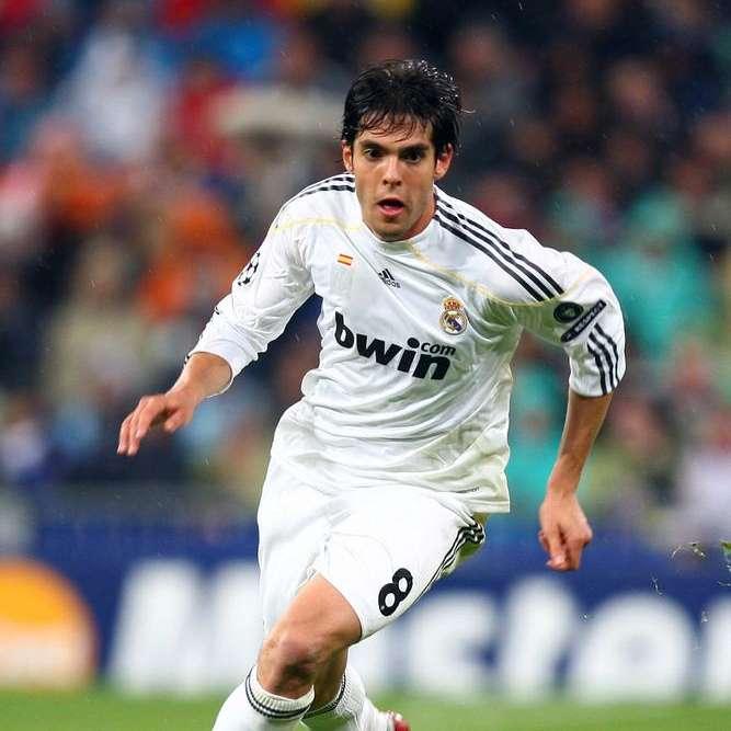 Real Madrid, Kaka in vendita. Il Milan ci pensa