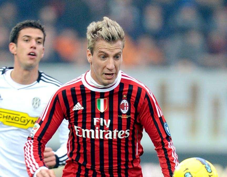 Milan, Maxi Lopez vuole il Barça, ma solo in finale