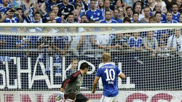 Schalke 04, Heldt: "Hotlby si prenda il tempo necessario per decidere"