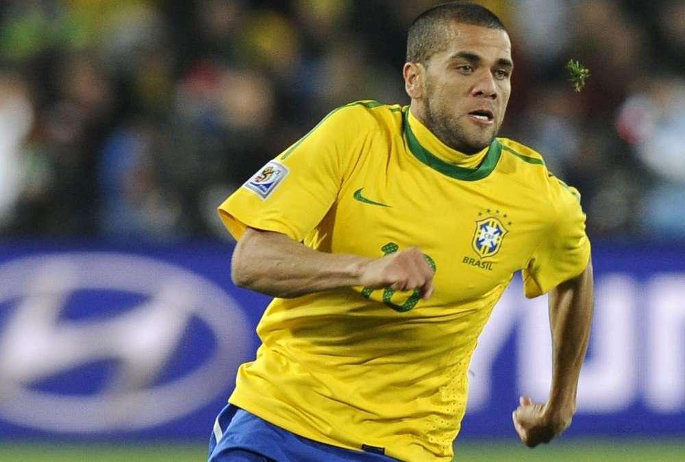 Barcellona, ancora problemi per il rinnovo di Dani Alves