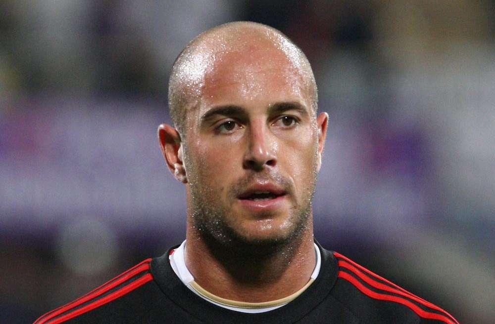 Liverpool, Reina in partenza. Arriva Lloris