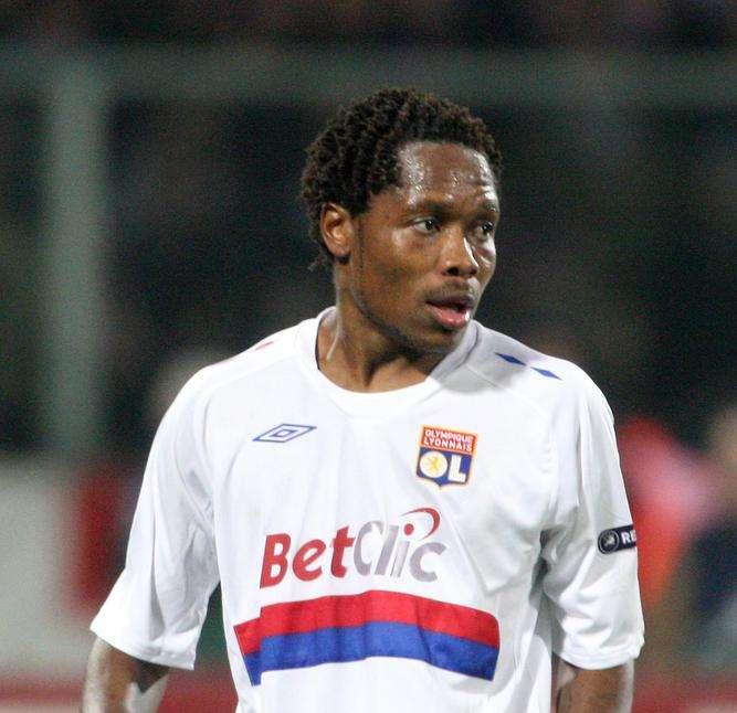 Lione, anche Makoun ai box