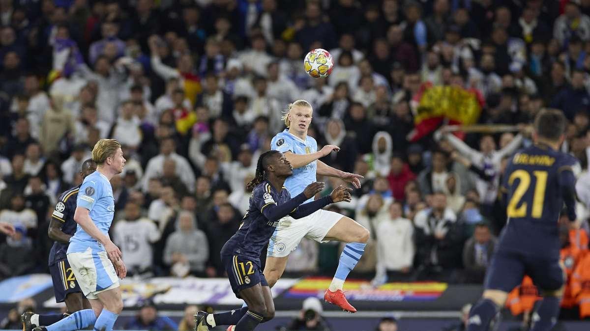 Gazzetta - "City e United aprono l’annata. Zirkzee sfida il re Haaland"