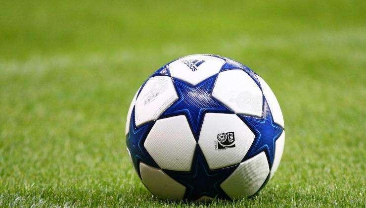 Valencia, l'infortunio di Canales stoppa la partenza di Parejo