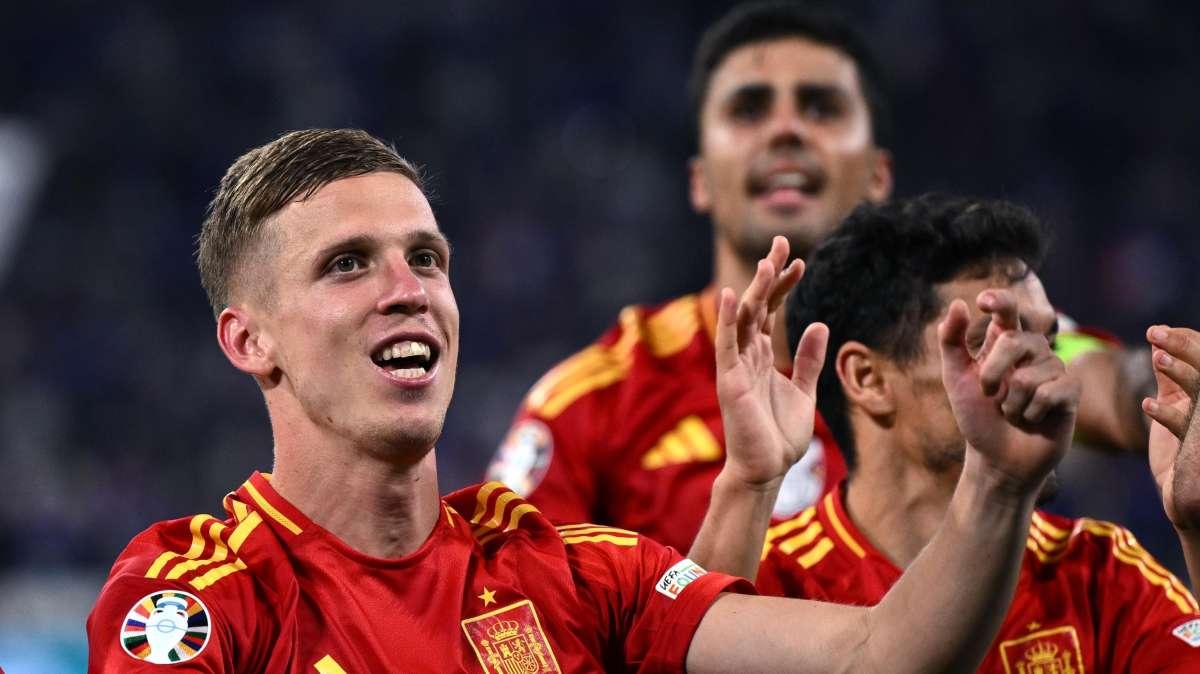 Barcellona, la priorità di Dani Olmo è rimanere in blaugrana. Il club ci lavora