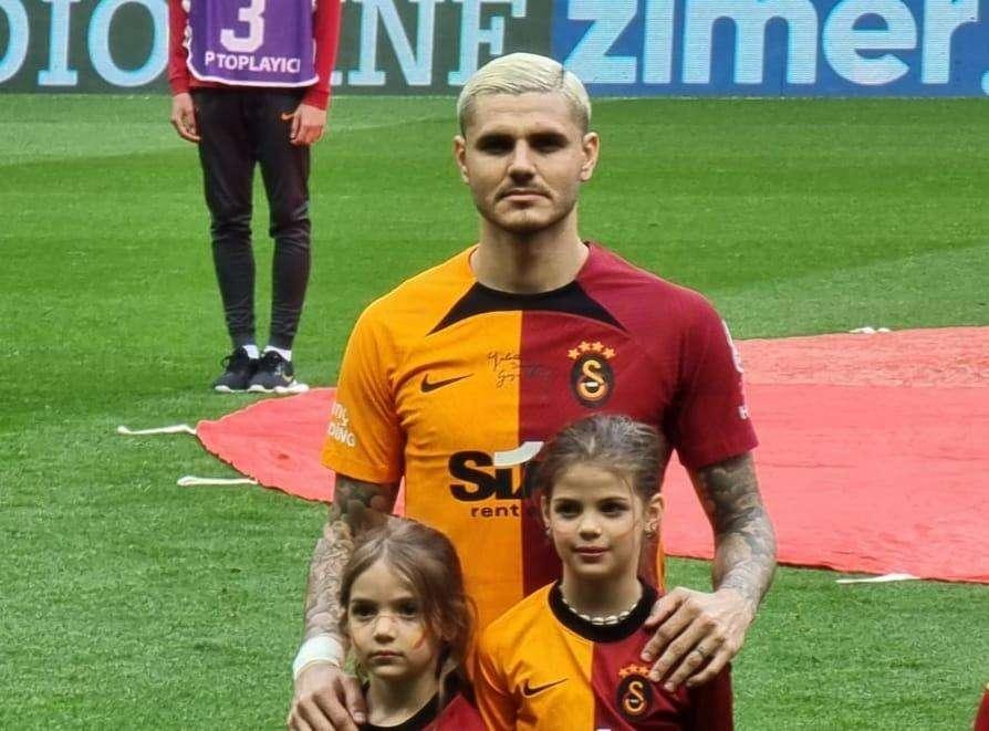 Galatasaray, Icardi: “Nei momenti buoni ci sono tutti, in quelli meno buoni siamo sempre gli stessi. Sapore amaro essere fuori dalla Champions, ma…”