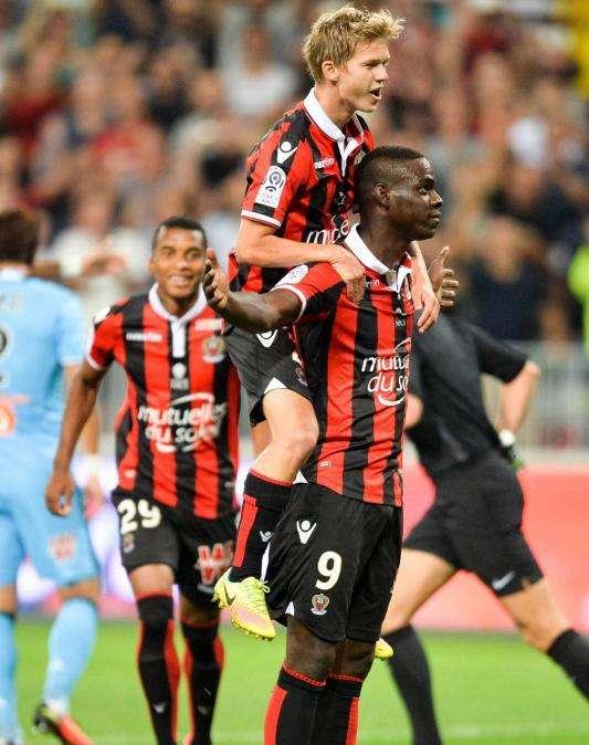 Nizza, Balotelli ancora ko: problema al ginocchio e niente Europa League