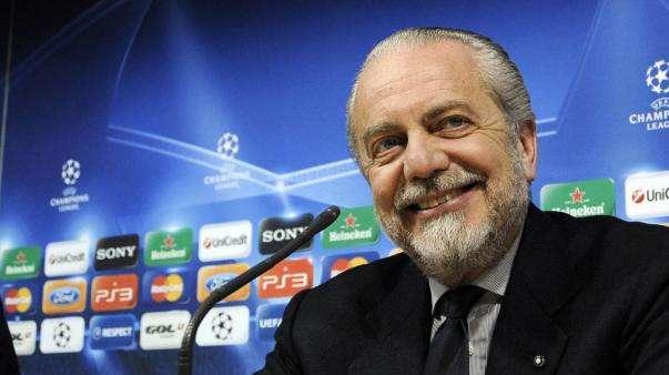 Napoli, De Laurentiis: "Cavani non si muove, Tabarez..."