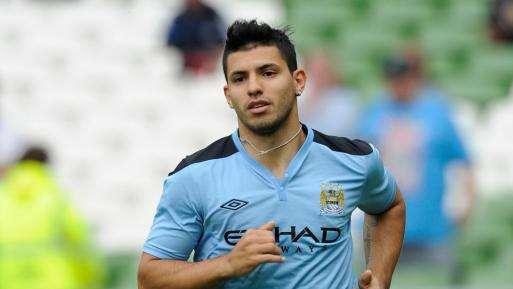 Mancester City, Aguero out per due mesi