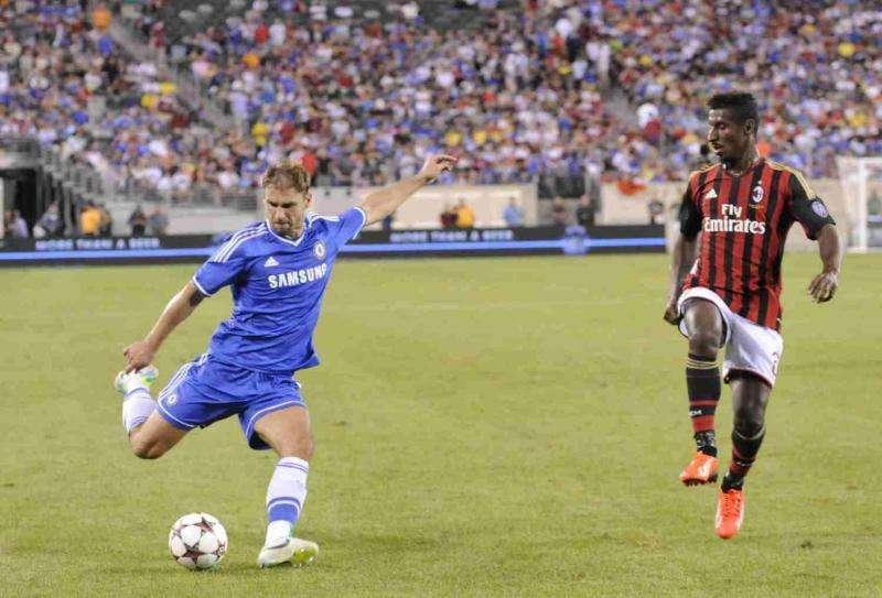 Chelsea, il Milan piomba su Ivanovic