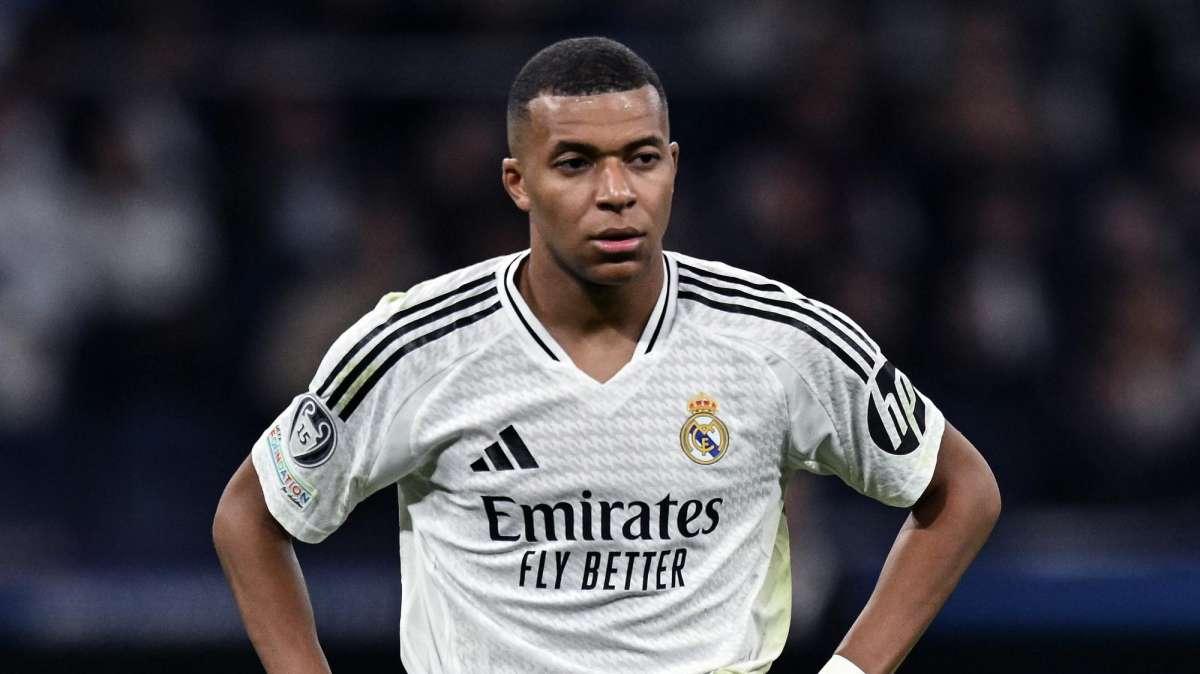TuttoSport - "Mbappé flop mette a rischio pure Ancelotti"