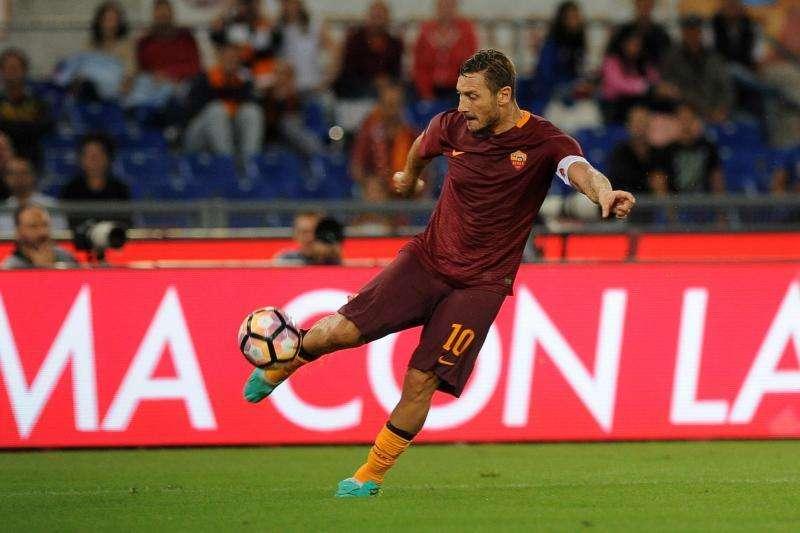 Semplicemente Francesco Totti: 40 anni per la leggenda giallorossa
