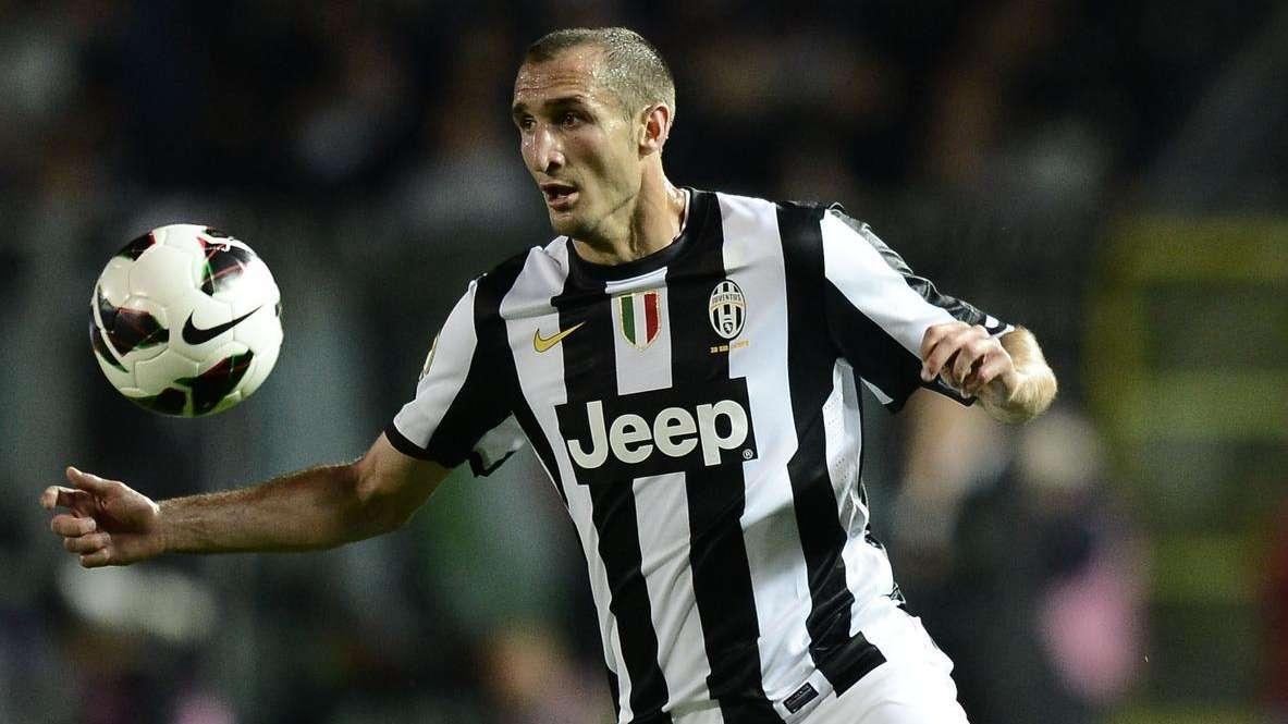 Juventus, Chiellini: "Higuain o Tevez? I campioni fanno comodo"