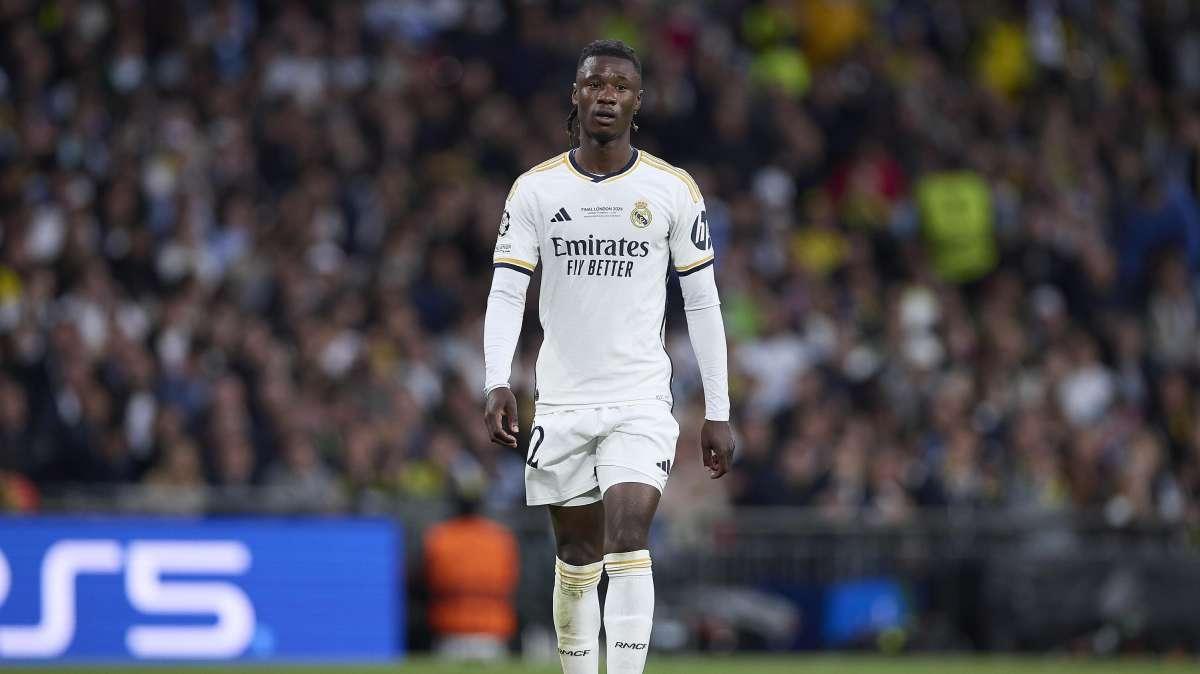 Brutta tegola per il Real Madrid: Camavinga ko e fuori 6/7 settimane per un infortunio al ginocchio 
