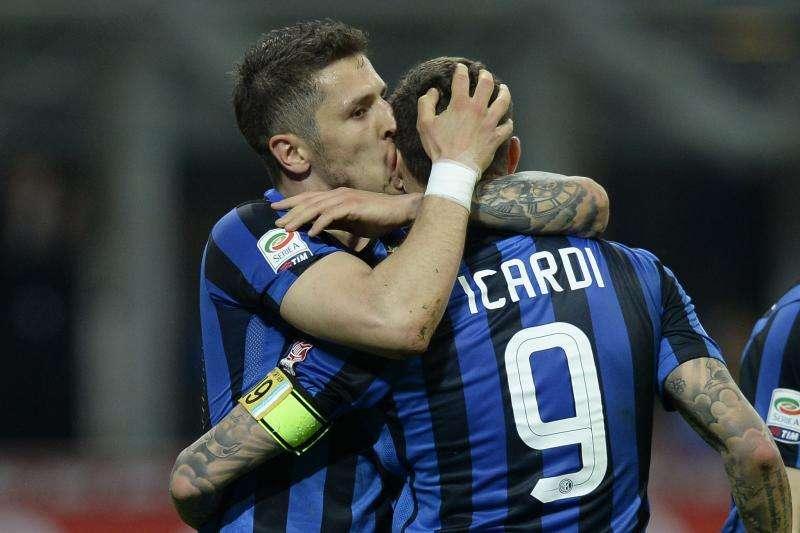 Calciomercato Napoli, nuovo rilancio per Icardi: le cifre