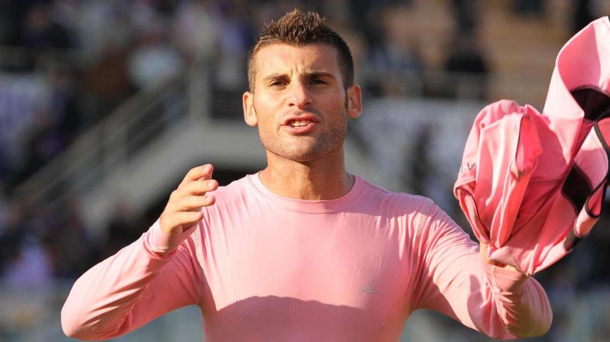 Napoli, assalto a Nocerino