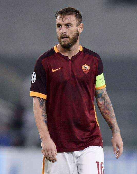 Roma-Barça, solo panchina per De Rossi. Messi ci sarà