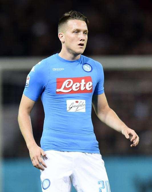 Napoli, Zielinski: “Milik tornerà più forte per far gioire polacchi e napoletani”