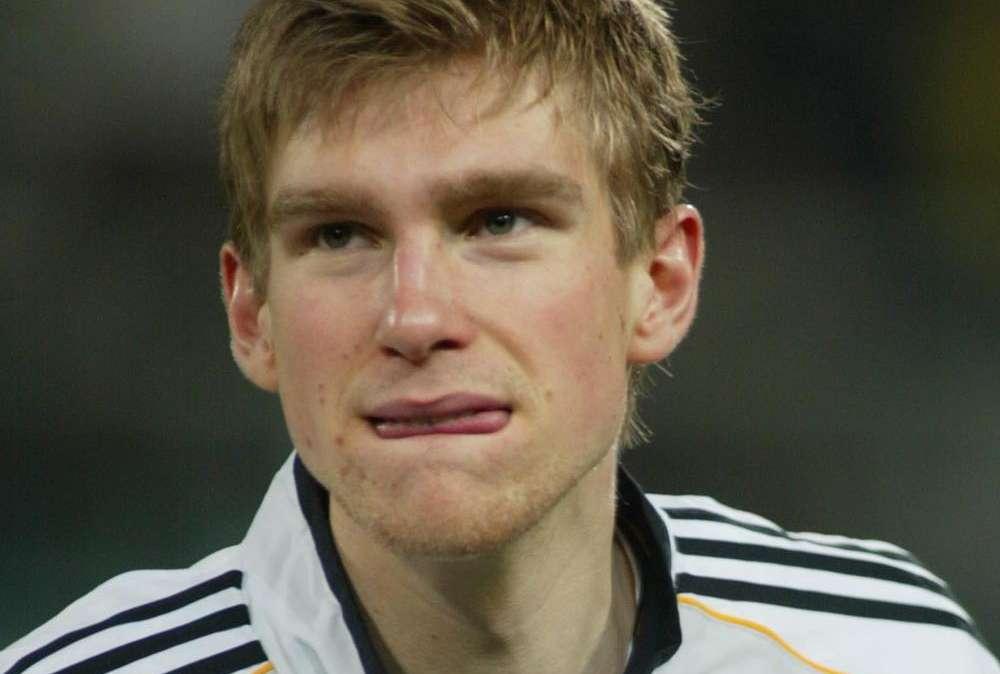 Werder, brutto infortunio per Mertesacker