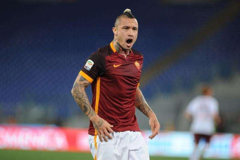 Calciomercato Roma, Nainggolan vuole restare