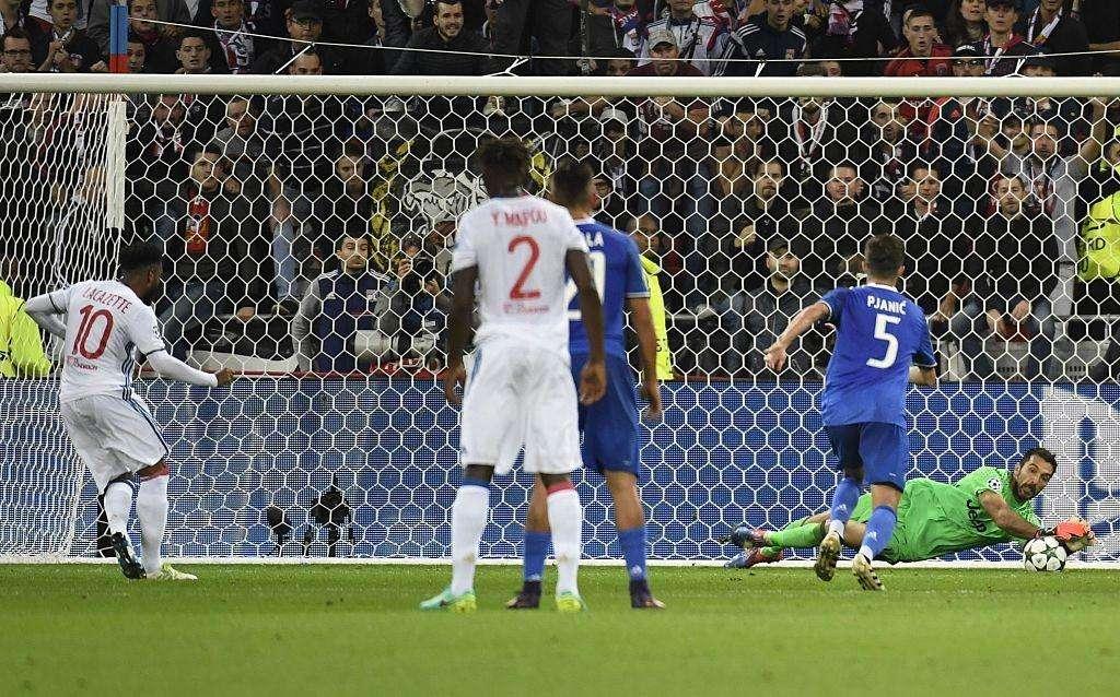 Pagelle e tabellino di Lione-Juventus