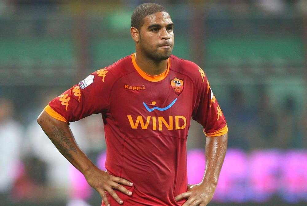 Roma, Adriano si blocca in allenamento