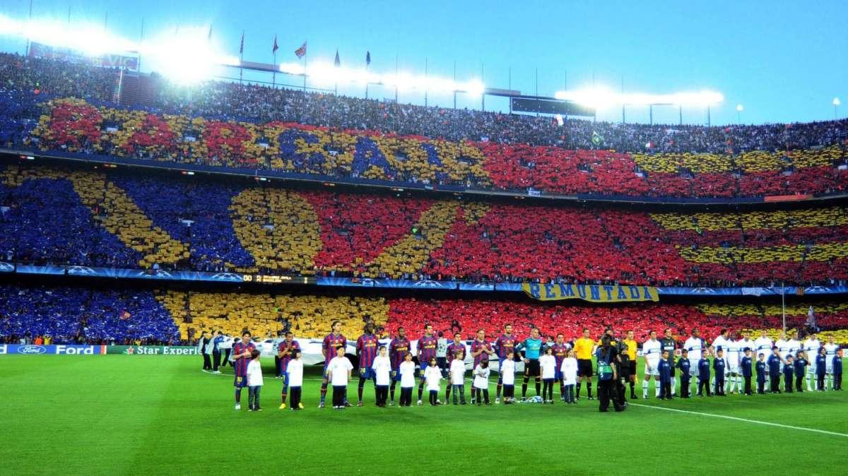 Barcellona, Adriano fermo un mese