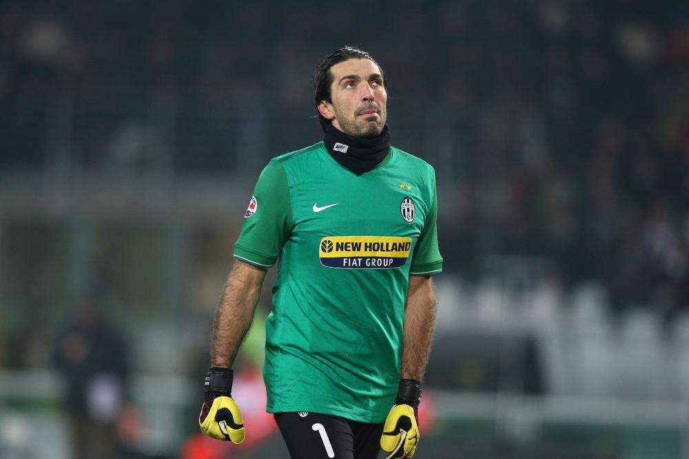 Manchester United, Buffon per il dopo Van der Saar