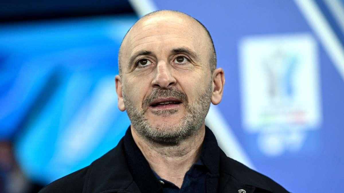Inter, spunta il video di una conversazione telefonica in treno tra Ausilio e Galliani
