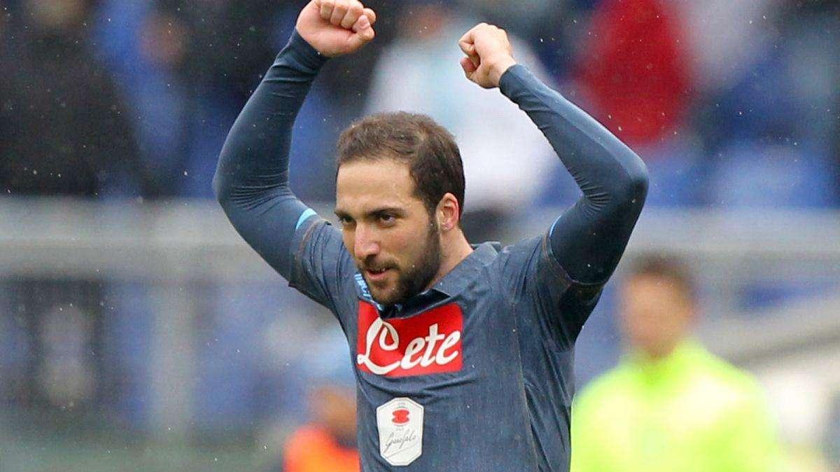 Calciomercato: offerta choc di Chelsea e Psg per Higuain