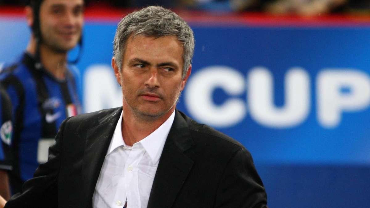Real, Mourinho: "Allenare il Real è come arrivare sulla luna"