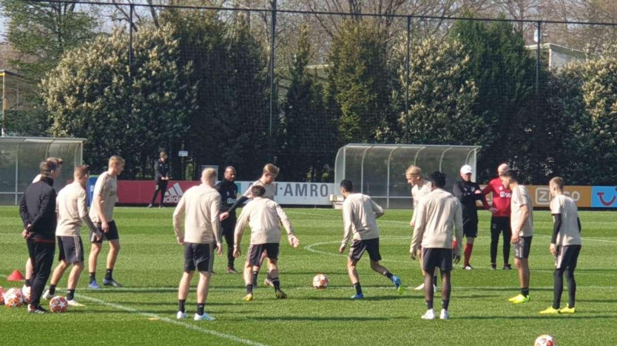 Ajax, colpo in allenamento per Berghius: out contro lo Jagiellonia. Ok Hlynsson e Fitz-Jim
