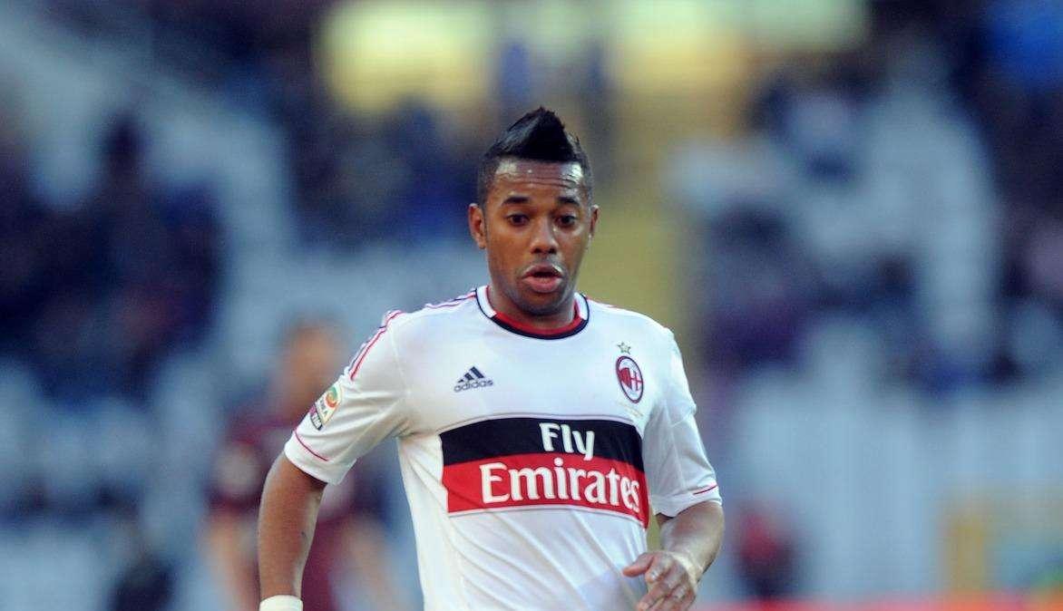 Milan, Antonini: "Spero che Robinho possa restare"
