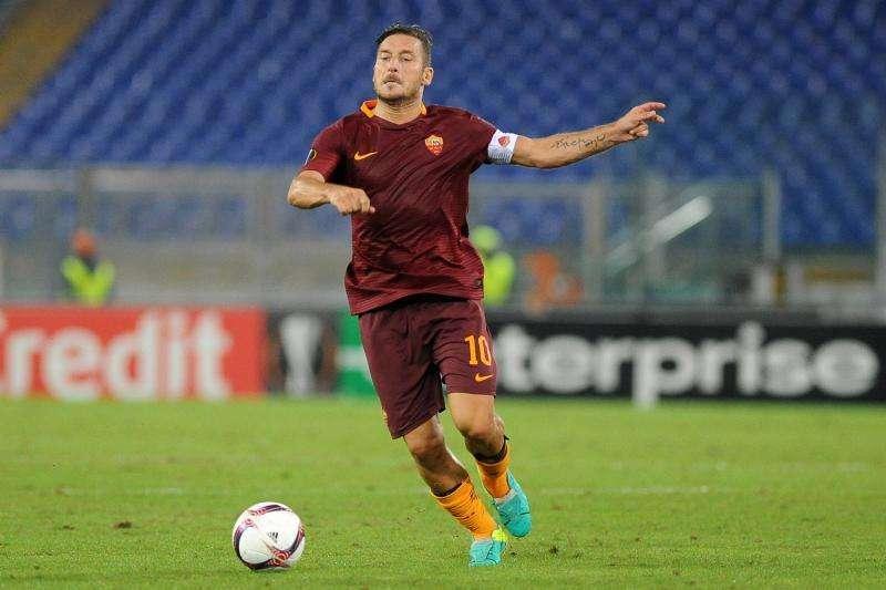 Roma: si ferma Totti