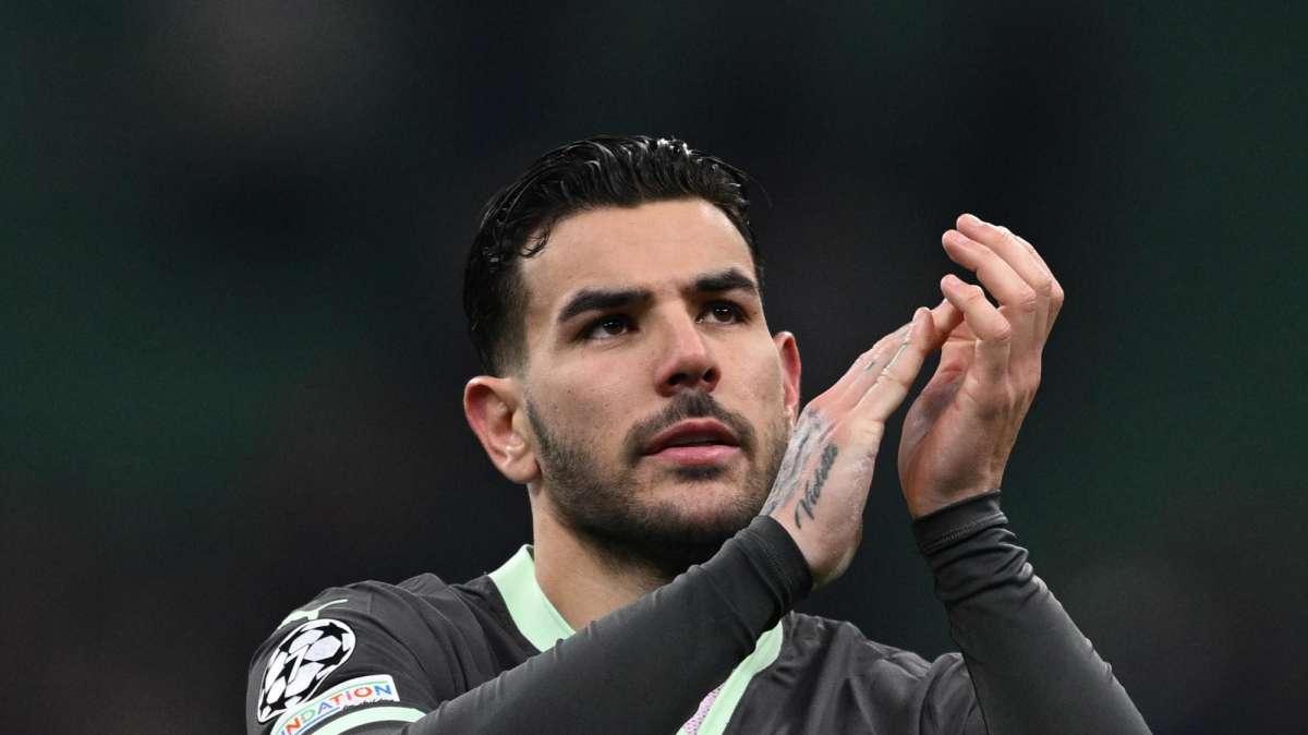 Caressa consiglia il Milan: "Venderei Theo Hernandez"