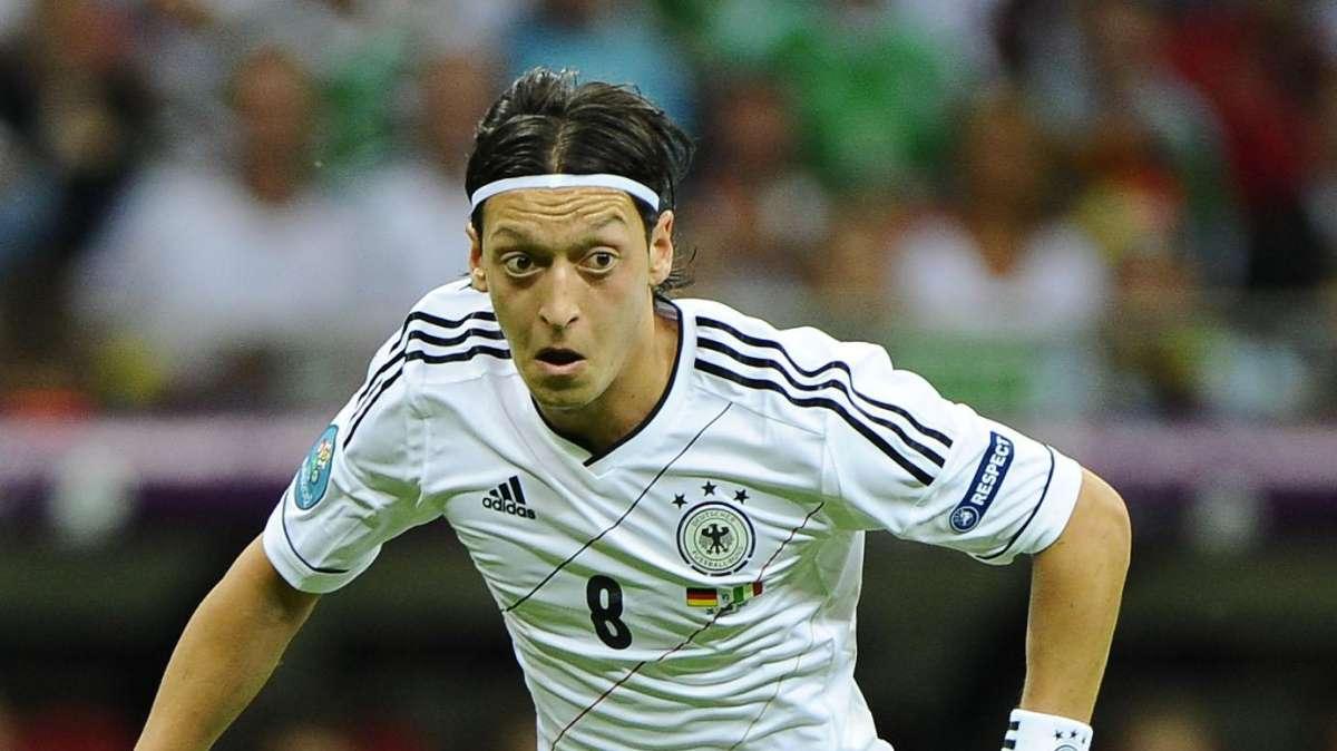Bayern Monaco: Guardiola chiama Ozil
