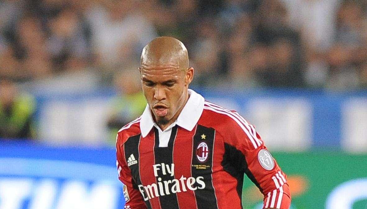 Milan, sfortuna De Jong: out fino a fine stagione
