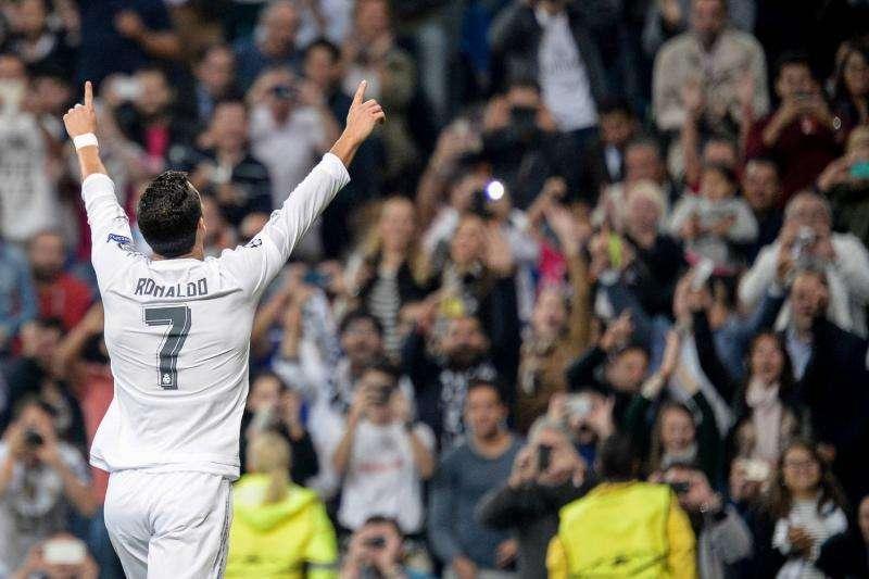 Manchester United, offerta shock per Ronaldo ma la concorrenza non manca...