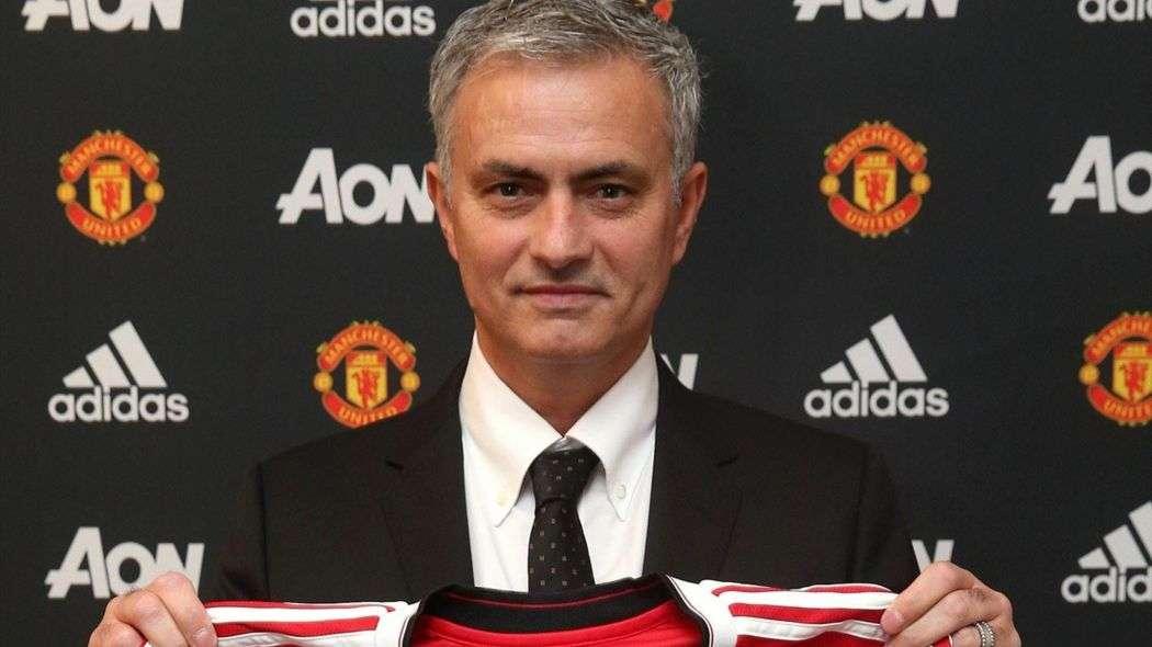 United, Mourinho pronto a fare follie per l'italiano