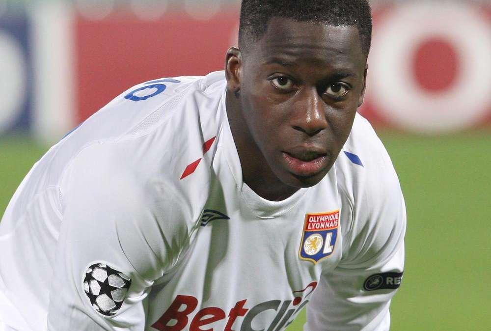Lione, tre settimane di stop per Cissokho