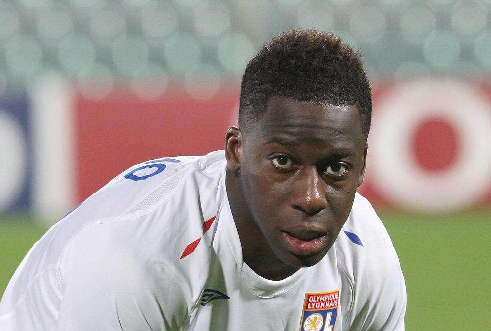 Valencia, Cissokho: "Avremo bisogno dei nostri tifosi, il PSG ha un attacco straordinario"