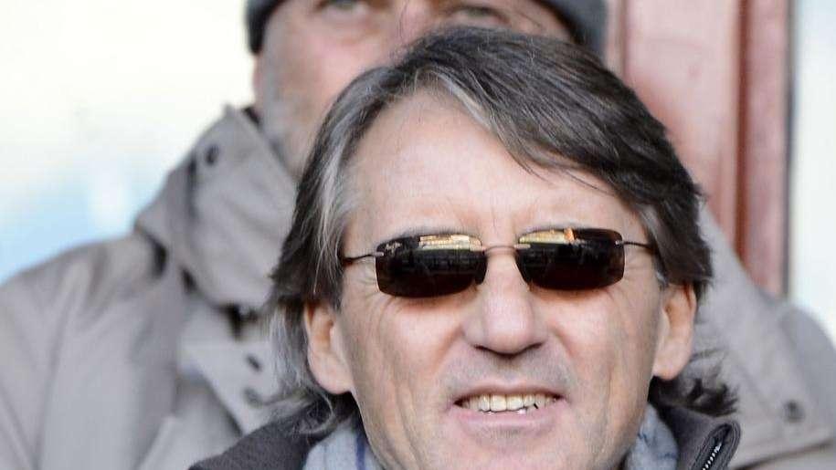 Man. City, Mancini sicuro: "Non mi muovo da qui"