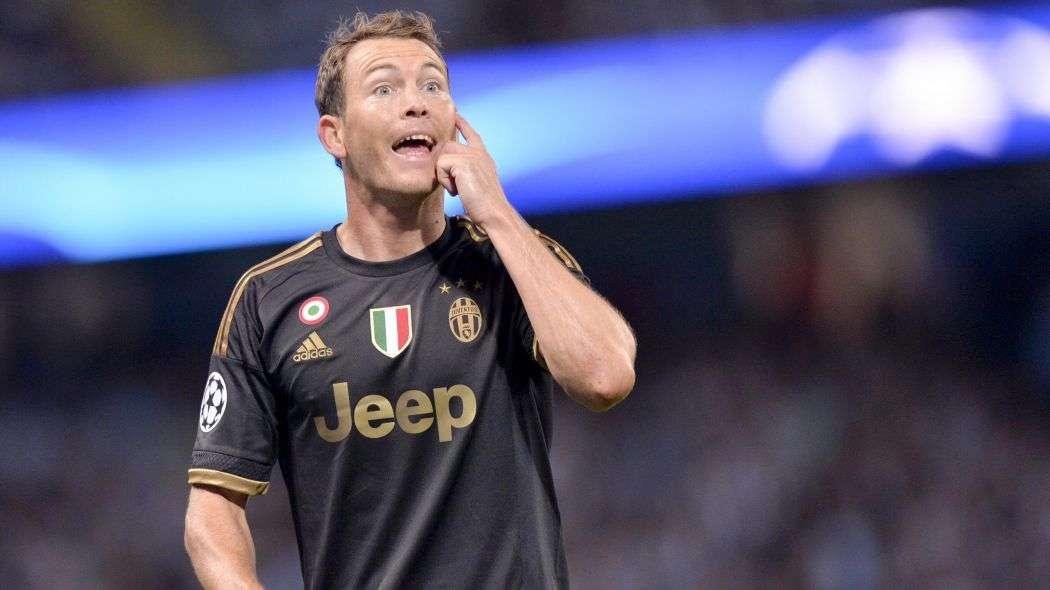 Juve, Lichtsteiner vuole la cessione